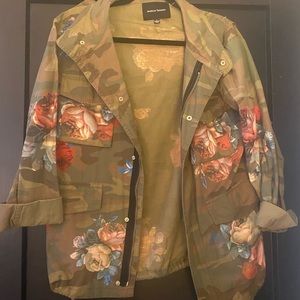 Camo with floral detail utility jacket - small
